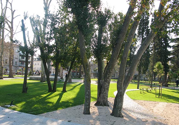 Gradski park, Metković